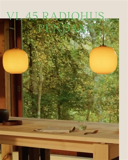 USTYLE on Instagram: "☟ VL45 ラジオハウスペンダント アンバー/ louis poulsen ダイニングやリビングなど様々なシーンで 人気照明「VL45ラジオハウスペンダント」に 新色の「アンバー」が入荷しました。 デンマーク人建築家ヴィルヘルム・ラウリッツェンが、 1940年にデンマーク放送局(ラジオハウス)のために ルイスポールセンと共同で製作した照明です。 オリジナルの乳白ガラスに比べ落ち着いた明るさで、 インテリアによりムーディーな印象を与えてくれます。 サイズはΦ175とΦ250を展開。 単体ではリビングやシェルフなどのアクセントに、 2灯以上ではダイニングやカウンターなどにもぜひ。 HPはこちらから @lifestyle_generalstore_ustyle"