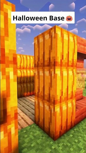 Minecraft Halloween Themed Starter Base🎃🏠 #shorts