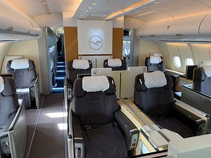 Review: Lufthansa A340-600 First Class Frankfurt To San Francisco - Live and Let's Fly