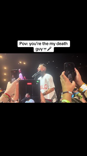 Heres my video of this iconic moment. Ya boy has officially become a meme 😎 #momimadeit #twentyonepilots #clancy #clancydenver #mydeath #mydeathguy #clique #skeletonclique #tøp #tylerjoseph #joshdun #clancytour