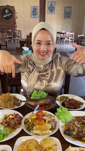 Sego Empok Prasmanan Ambil Sepuasnya Cuma 11rb
