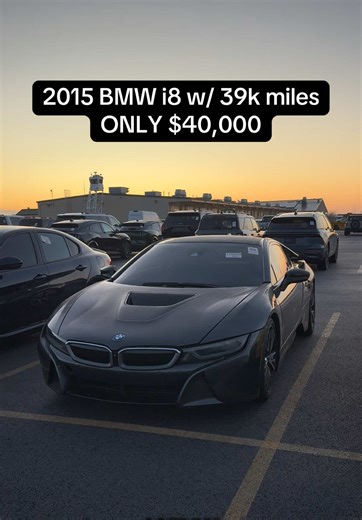 2015 BMW i8 Auction Spotting with Unique Features