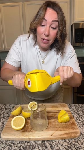 🍋 Stock Up & Save Big! Buy 2, Get 1 FREE! 🎉 Love your new favorite kitchen gadget? Now share the goodness! For a limited time, get THREE of our bestselling Effortless Lemon Juicers for just $39.99 - that's like getting one juicer absolutely FREE! ✨ Why Choose the 3-Pack? • 🤑 SAVE 44% - Huge discount vs buying individually • 🏠 NEVER RUN OUT - Kitchen bar gift = Perfect trio! • 🎊 ENTERTAINING READY - Always prepared for parties ⭐ Perfect for: 🥤 Fresh Lemonade | 🍸 Cocktails | 🥗 Salads | 🐟 