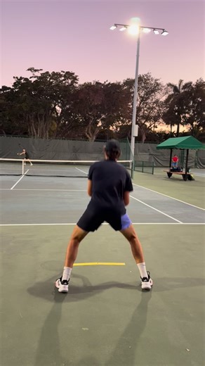 Gui Cunha Tennis Coach on Instagram: "Next time you step on the court, try this drill and watch you being more aggressive, more in control of the shots and more tired hehe If you are training cross court and you don’t even need a little break in between sets, you are not doing it right! Practice resetting and stepping in EVERYTIME it’s possible! Let’s goooo 🚀 #HaveFunGetBetter #MiamiTennis #Coach #Tennis #Footwork"