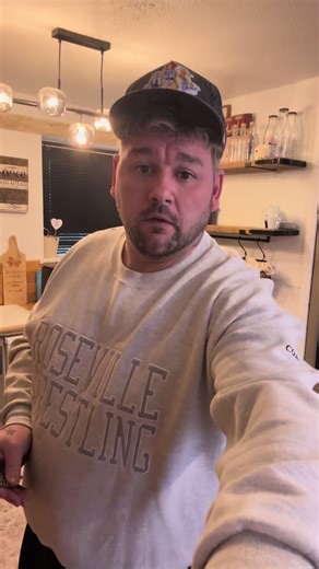 This literally happened just has I pressed record to start the Alien darts video.💁🏻‍♂️🤣 #180 #hollywood #dobey #darts #fyp