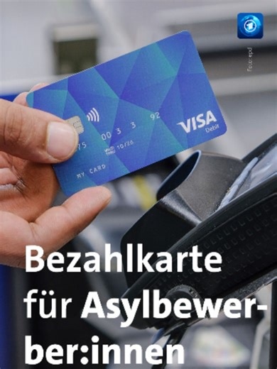 Vor zwei Jahren wurde auf Bundesebene der Weg für eine Bezahlkarte für Asylbewerber:innen bereitet. Diese führt laut dem Sozialverband Arbeiterwohlfahrt (AWO) aber zu erheblicher Diskriminierung. #nachrichten #tagesschau #asyl Hinweis: Wegen eines fehlerhaften Datums haben wir das Video korrigiert und neu gepostet.