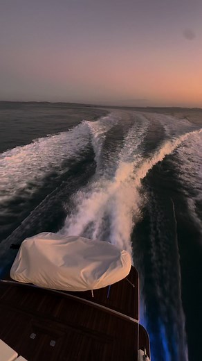 Chasing the Light: Summer Sunset Yacht Views