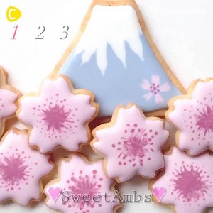 Amazing Cookie Decorating Icing via C Channel Food To watch more videos, download the C CHANNEL app from the App Store or google play store! :) | C Channel