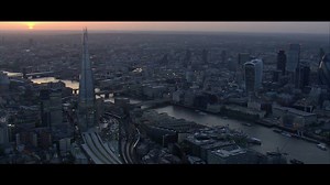 View London’s iconic attractions from their best angles: this video captures their best sides, but we recommend seeing them for yourself from Western Europe’s highest hotel. View latest offers at http://slhr.hk/1Rrkvib. | Shangri-La