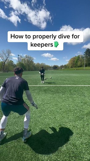 Proper Dive Techniques for Goalkeepers