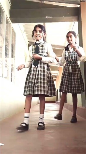 dance in school uniform💚🤍😂