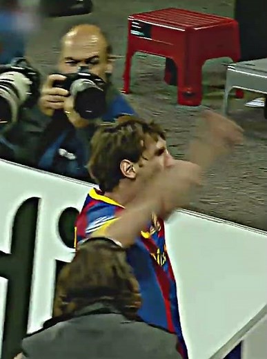 Messi got Ferguson shaking 💀