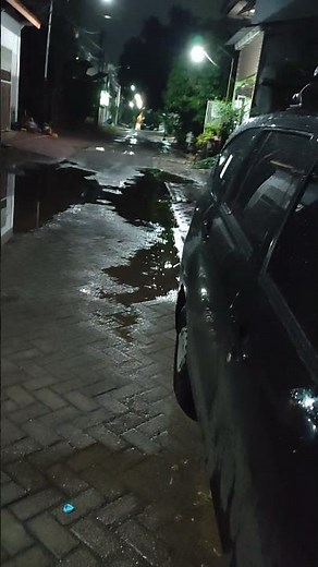habis hujan.. enak nih tahu tek