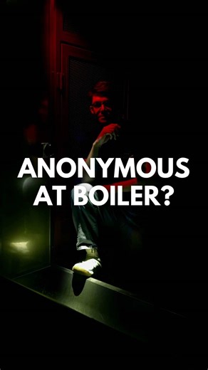 One thing many people really appreciate about Boiler is the chance to just be anonymous. When you come here, you can truly switch off from the outside world for a while. Phones stay locked in the lockers, no photos, no distractions, just you enjoying the space however you like. For a lot of people that feeling of privacy makes it much easier to relax and let go. We also understand that some guests might worry about work, personal life, or simply wanting to keep things private. That’s completely 