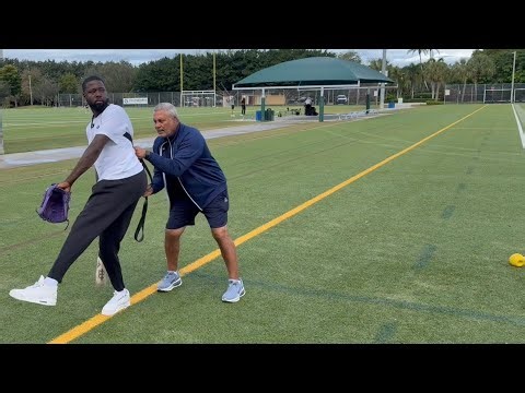 The Rubber Band Drill Pros Use to Clean Up Pitching Mechanics! (Robert Puason & Hector Berrios)