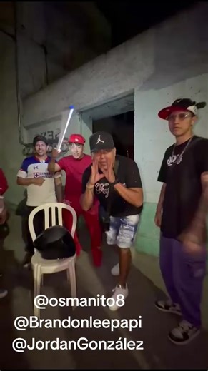 Video de Jala Greñas (@fayukeen_gonzalez) relacionado con “brandonlee”