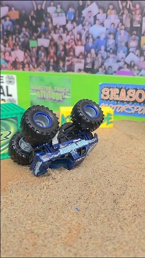 INSTANT CLASSIC! Monster Jam Diecast Monster Truck Racing! #monsterjam #monstertruck #Diecast #toys