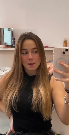 How to Take Stunning Selfies Indoors
