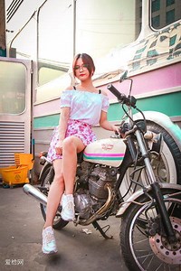 日本大胆人体艺术图片_图片 - 图库 - 爱给网