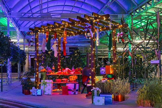 Behind the Seeds: Glimmering Greenhouses Walking Tour Coming to Epcot | Chip and Company