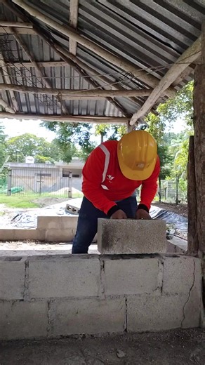 Es de Sabios Reconocer los Errores: Comedia de Construcción