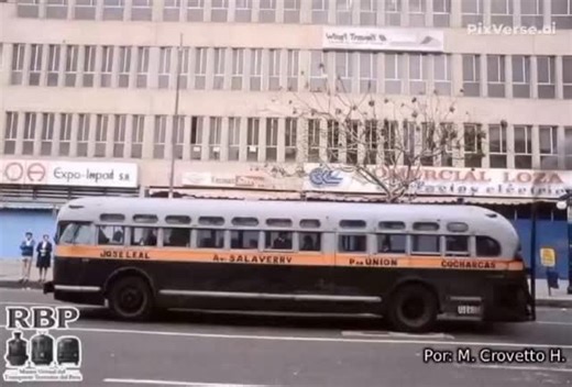 El viejo GM Old Look... #retrobusesperu #retrobus #busesperuanos #busesperu #gmoldlook #limadeantaño | Retro Buses Perú