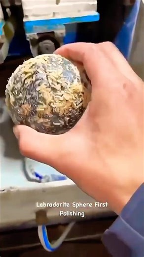 Labradorite Polishing Process | From Rough Stone to Shimmering Gem