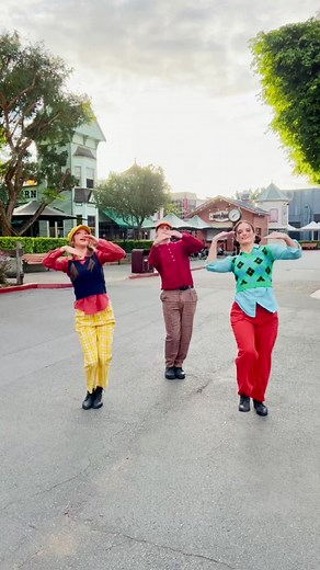 Dance like Hollywood Stars at Movie World with Warner Bros in Gold Coast, Australia