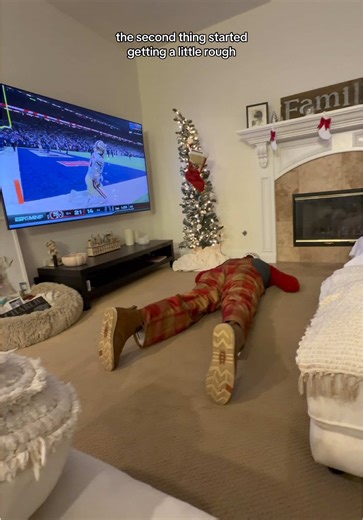 good thing we won because mom would have never lived down making shave that mustache 😭😂 #theaguilars #dad #family