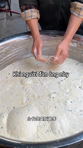 The man completed the cake-making challenge in 10 seconds, and here's the result 😳