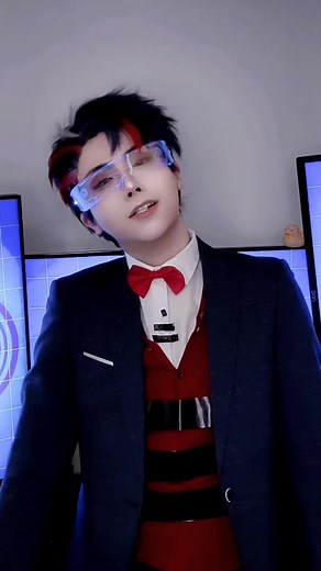 Cosplay Transformation as Vox from Hazbin Hotel