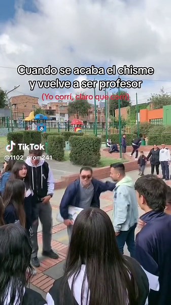 @El profe Alfredo #prom24 #greenscreen #promo #viral #promocion2024 #prom #fyp #foryou #parati #fypviral #fypageシ #zyxcba #greenscreen #viral #promo #prom24 #promocion2024 #viral