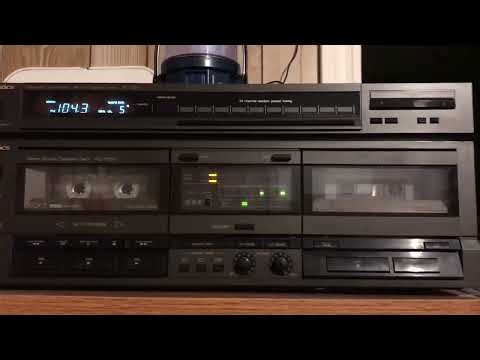 Does anyone have any idea on how one cassette deck plays but not the other? Please read description