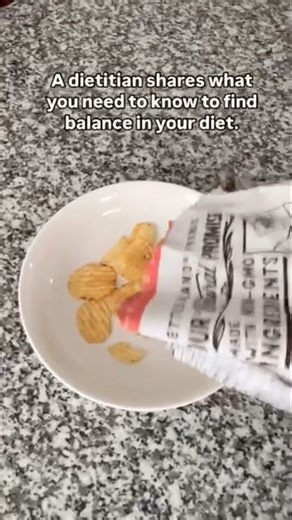 Ultra-processed foods are everywhere. They are convenient and tasty, but they can also affect your health and weight. They are often high in added sugars, unhealthy fats and sodium and are less filling, which can make it easy to overeat. Registered dietitian Summer Hudson shares tips to make smarter swaps: ✅ Batch-cook your own egg sandwiches and freeze for busy mornings. ✅ Choose granola or protein bars with fewer ingredients, less sugar and more protein. ✅ Limit deli meat and cook chicken or t