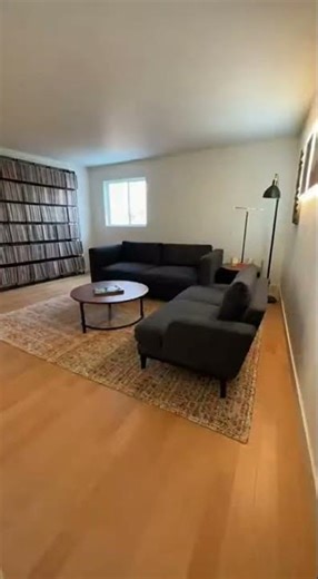 Vinyl Wall Listening Lounge | Turntable Shrine & Cozy Sofas 🎧🛋