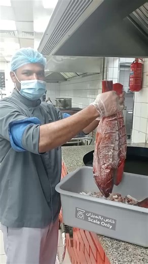 How to Boil Meat Safely in a Professional Kitchen