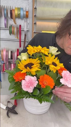 【Birthday celebration flower arrangement】お誕生日のお祝いのアレンジ