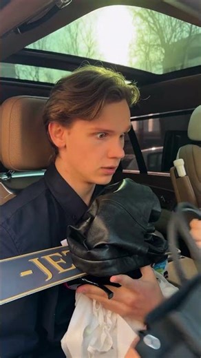 Range Rover – знает какой бардачок нужен девушкам🤌 #jetcarru #youtubeshorts #shorts