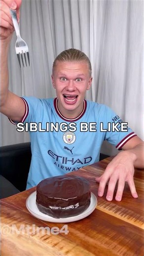 Ronaldo & Haaland: Why is RONALDO stealing my CHOCOLATE CAKE?!😅❤️ #shorts #football #prank