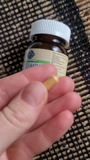 Watch Review with capsule size of the Vitamin Code B Complex on Amazon Live