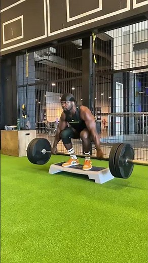 Snatch-Grip Deadlifts hit different. Back, traps, grip — all on fire. Try it and feel the difference