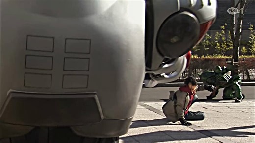 The First Two-Step TransformationKamen Rider Kabuto: Episode 2