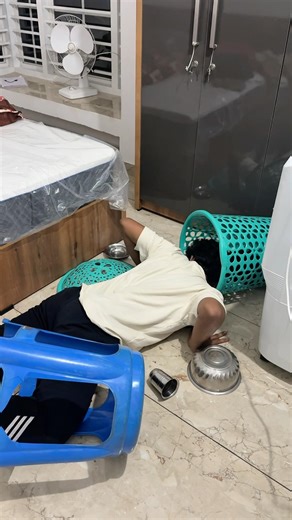 If anyone see the door lock put comment😂📈