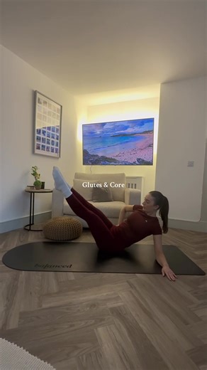 Clam Exercise: Criss Cross Teaser for Glutes & Core