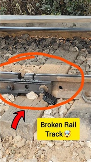 Broken Rail Track Technology 😅🤯🤣 #Train #bdrailway #trainlover #railfanning #broken #railtrack