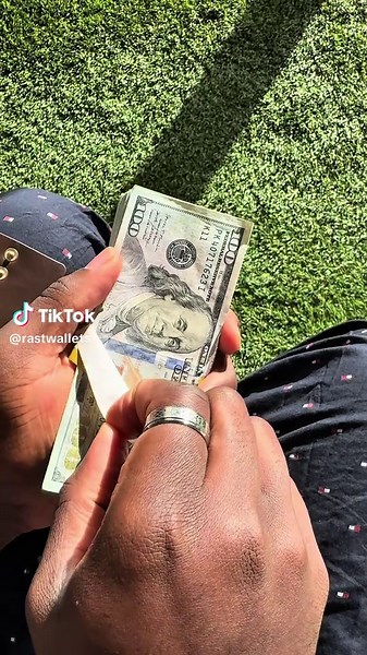 If you carry a wad, a traditional bifold was never made for you. The Rast Wallet is. Built to hold the kind of cash most wallets can’t. #wallet #leatherwallet