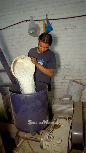 792K views · 6.1K reactions | How Your Everyday Plastic Bags are Made | Worked Crafts | Facebook