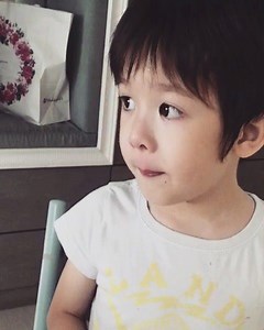 I used to hate Father’s Day because I don’t have a good relationship with my father. We aren’t close and my parents are divorced... now we only talk once a year, during CNY, when we gather at my grandma’s. He wasn’t that bad I guess, he never beat his kids, got drunk or gambled or was verbally abusive. I still have many happy memories of him during my childhood. I guess he was just very... traditional, quite chauvinistic and not fond of showing affection... and after so many years I never quite 