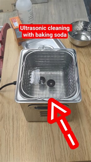 Ultrasonic Cleaning with baking soda? | Science experiment