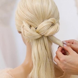 Lady Like Wedding Hairstyles that you will adore 💕 For more hairstyle tutorials go to https://ulyanaaster.com/education/ | Ulyana Aster